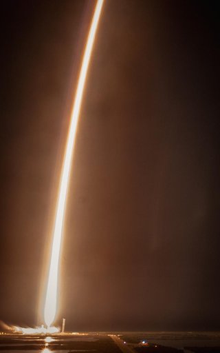 SpaceX CLPS IM-2 Liftoff