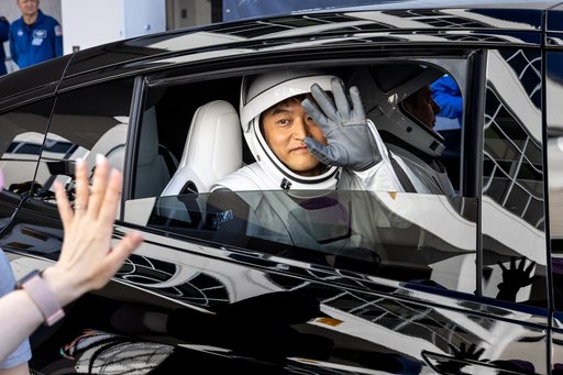 SpaceX CCP Crew-10 Astronaut Walkout Outside O&C