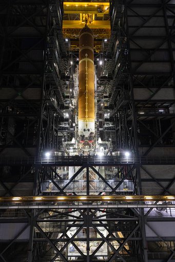 Core Stage Lift to Vertical for Move to High Bay 3