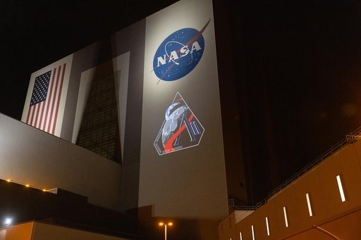 Artemis II Mission Patch on VAB