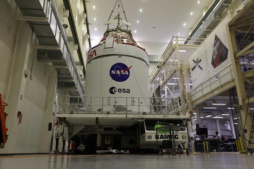 Artemis II Orion DD250-Lift Op inside IOZ