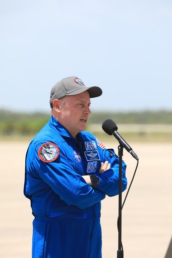 CCP_SpaceX_Crew-11_Arrival at KSC