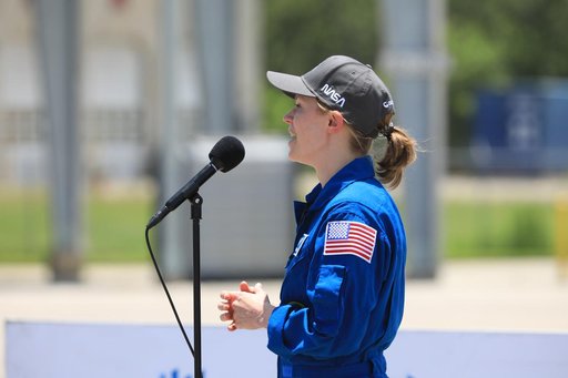 CCP_SpaceX_Crew-11_Arrival at KSC
