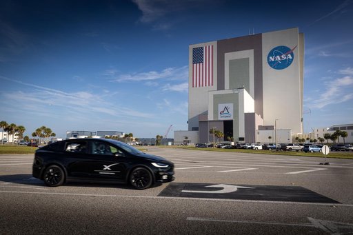 NASA's SpaceX Crew-11 -Crew Drive By VAB