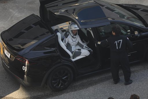 NASA's SpaceX Crew-11 Suit-Up and Walkout