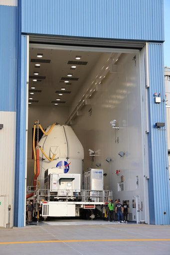 Artemis II Orion move from MPPF to LASF
