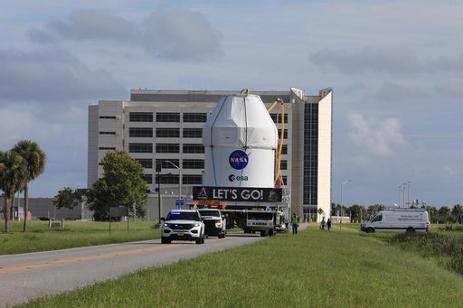 Artemis II Orion move from the MPPF to the LASF