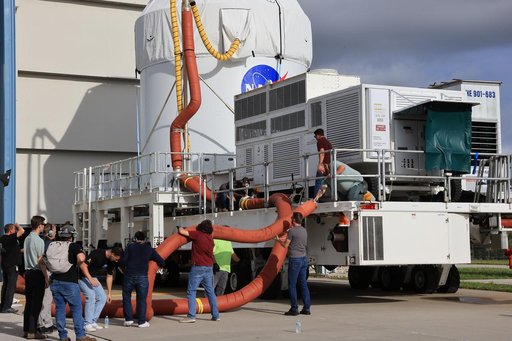 Artemis II Orion move from the MPPF to the LASF