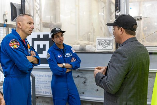 NASA Astronauts Randy Bresnik and Jessica Watkins Tour Swamp Wor