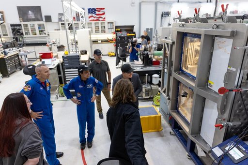NASA Astronauts Randy Bresnik and Jessica Watkins Tour Swamp Wor