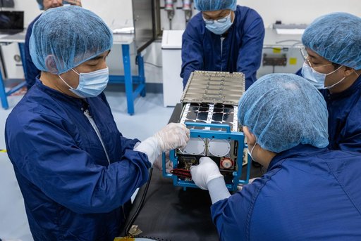 Artemis II Payload Integration