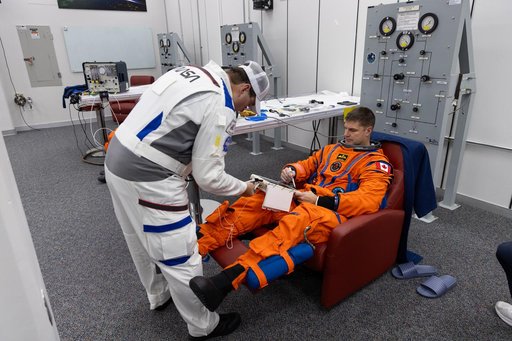 Artemis II CDDT - Suit Up and Walkout