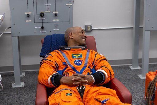 Artemis II CDDT - Suit Up and Walkout