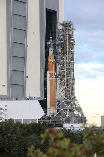 Artemis II Rollout