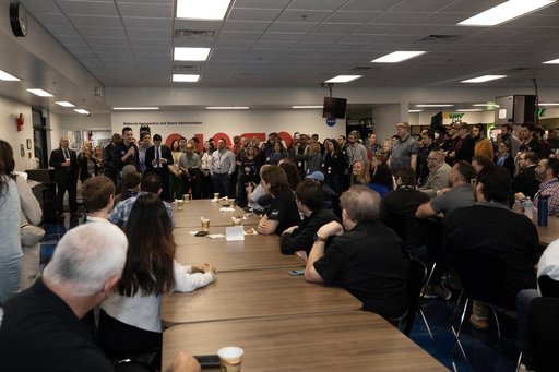 Administrator Talks with EGS Team
