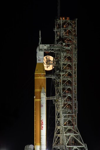 Artemis II at LC 39B