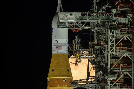 Artemis II at LC 39B