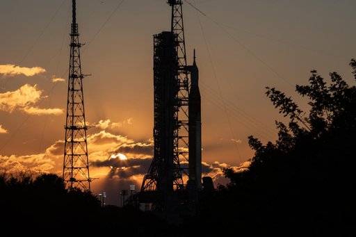 Artemis II at LC 39B