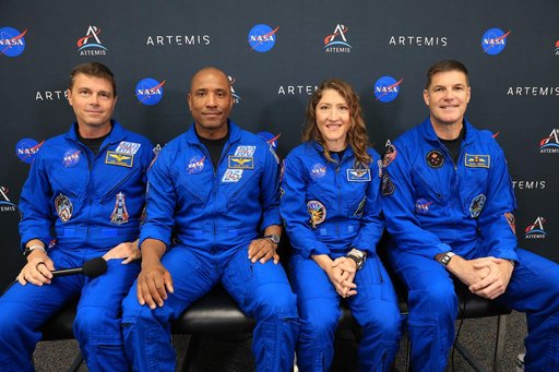 Artemis II Crew Q and A and Zero Gravity Indicator