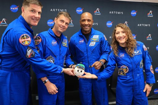 Artemis II Crew Q and A and Zero Gravity Indicator