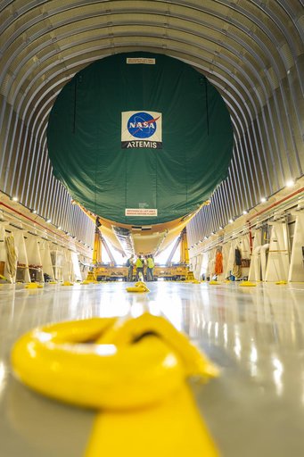 Artemis III Core Stage Arrival at VAB