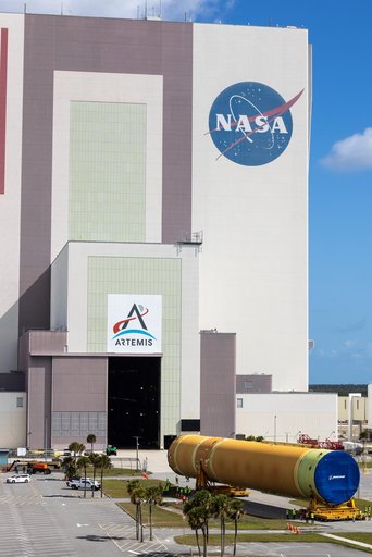 Artemis III Core Stage Offload and Transport to VAB