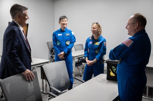 SpaceX Crew-11 Visit to KSC