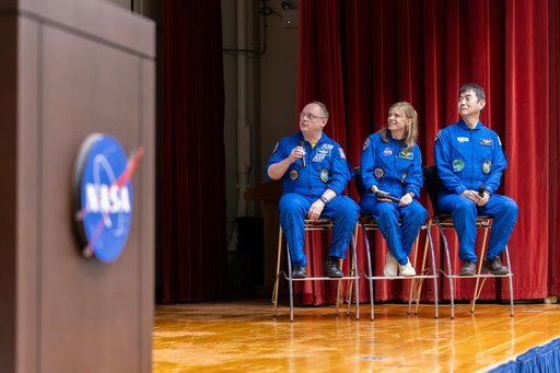 SpaceX Crew-11 Visit to KSC