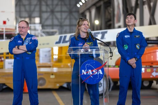 SpaceX Crew-11 Visit to KSC