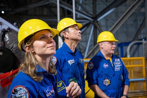 SpaceX Crew-11 Visit to KSC