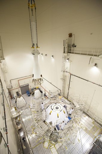 EFT-1 LAS lifted onto ORION Spacecraft