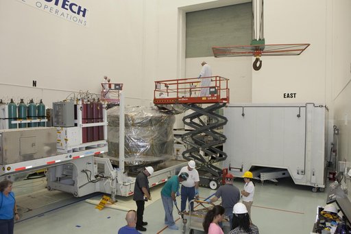 MMS Spacecraft Uncrated & Moved