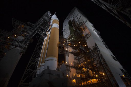 Orion MST Rollback in Preparation for Launch