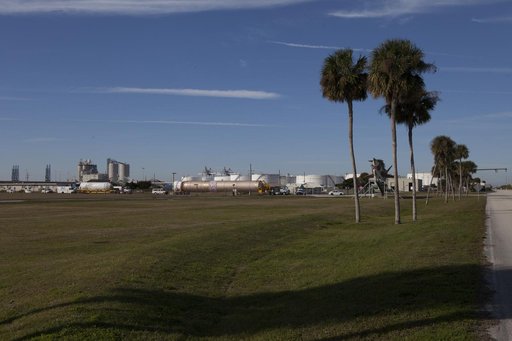 MMS Atlas V Booster Arrival & Move to ASOC