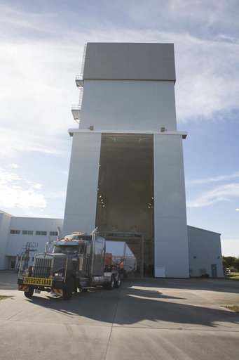 Orion Washdown & Arrival at LASF