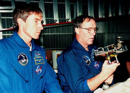 KSC-98pc1214