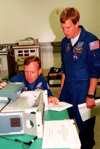 KSC-98pc1422