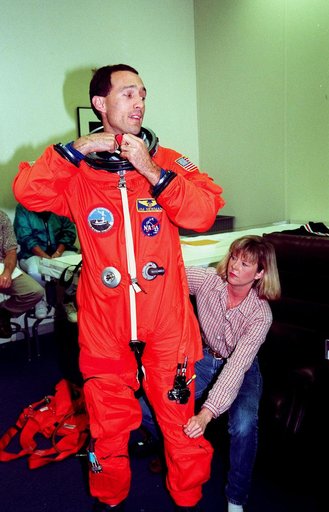 KSC-98pc1526