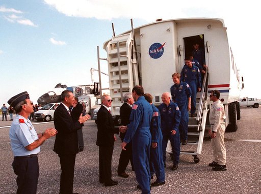 KSC-98pc1556