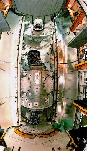KSC-98pc1732
