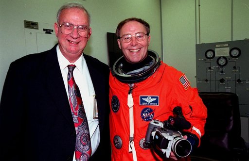 KSC-98pc1757