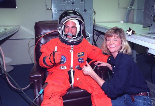 KSC-98pc1760