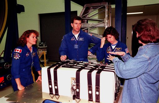 KSC-99pd0206