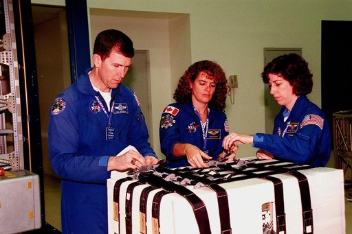 KSC-99pd0207