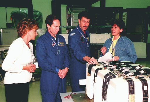 KSC-99pd0214
