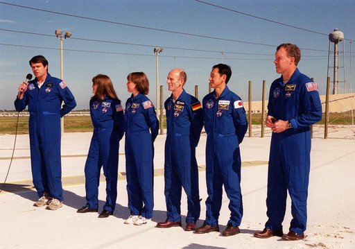 KSC00pp0042