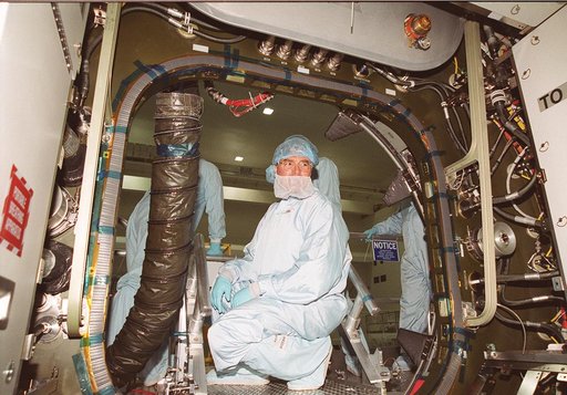 KSC00pp1922
