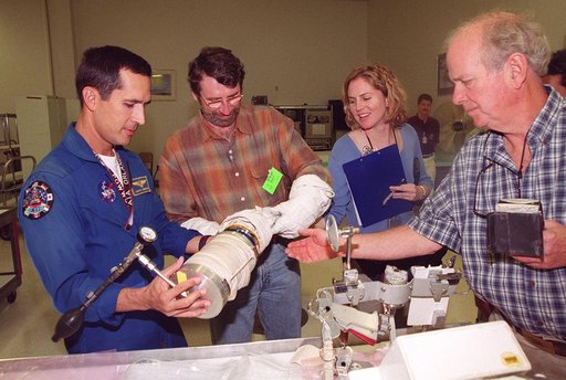 KSC00pp1926