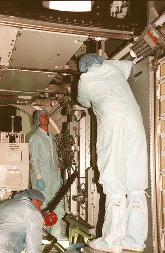 KSC00pp1972