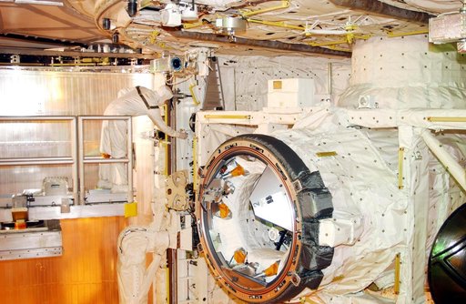 KSC01pd1733